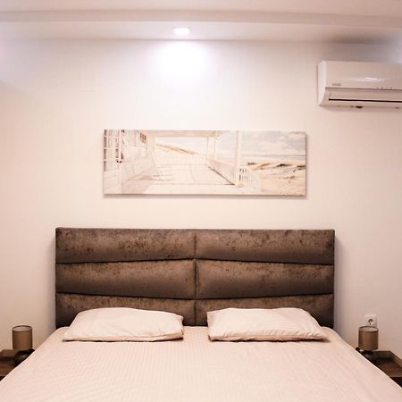 M&H Apartments Ulcinj Exterior photo