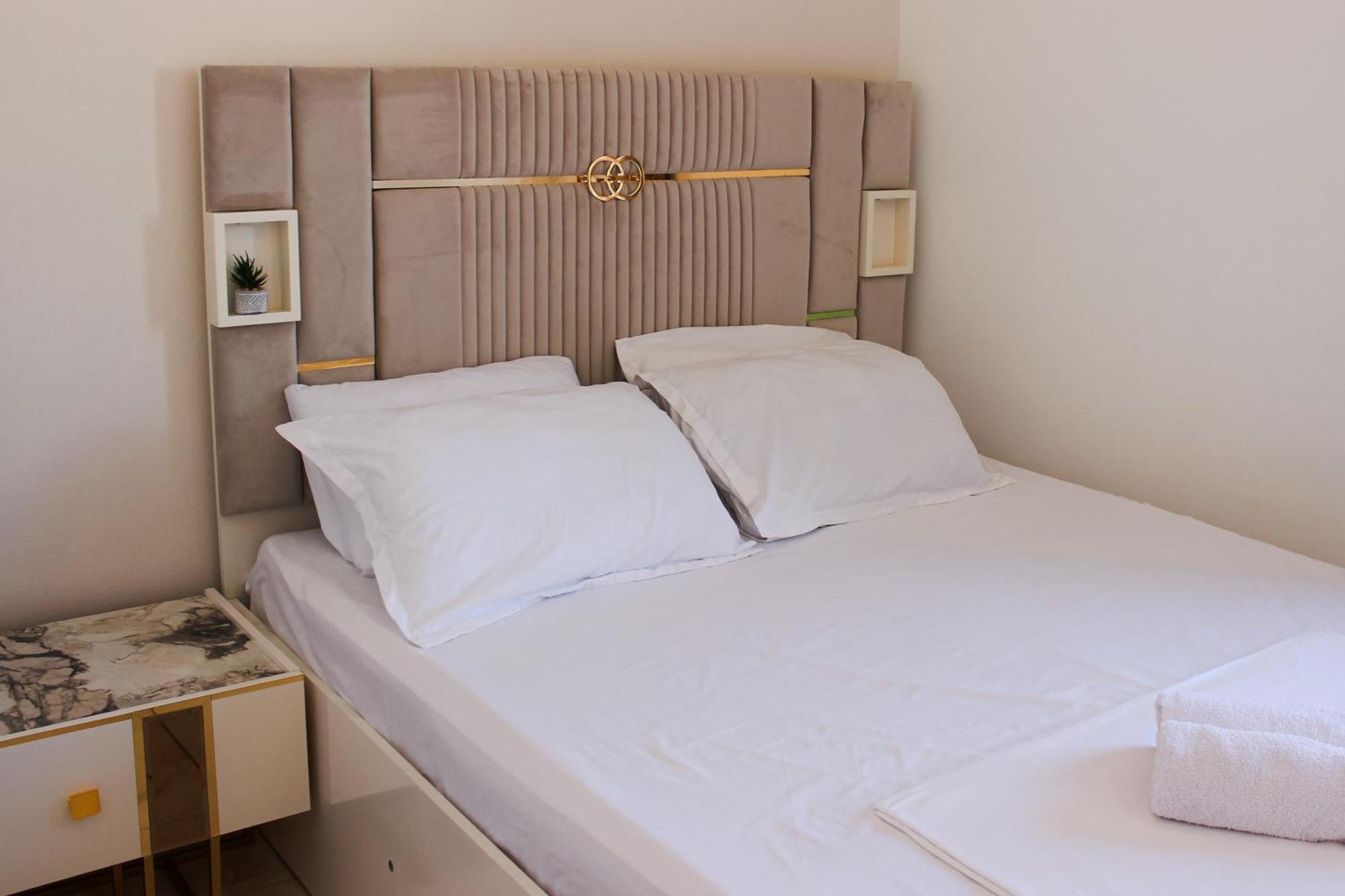 M&H Apartments Ulcinj Exterior photo